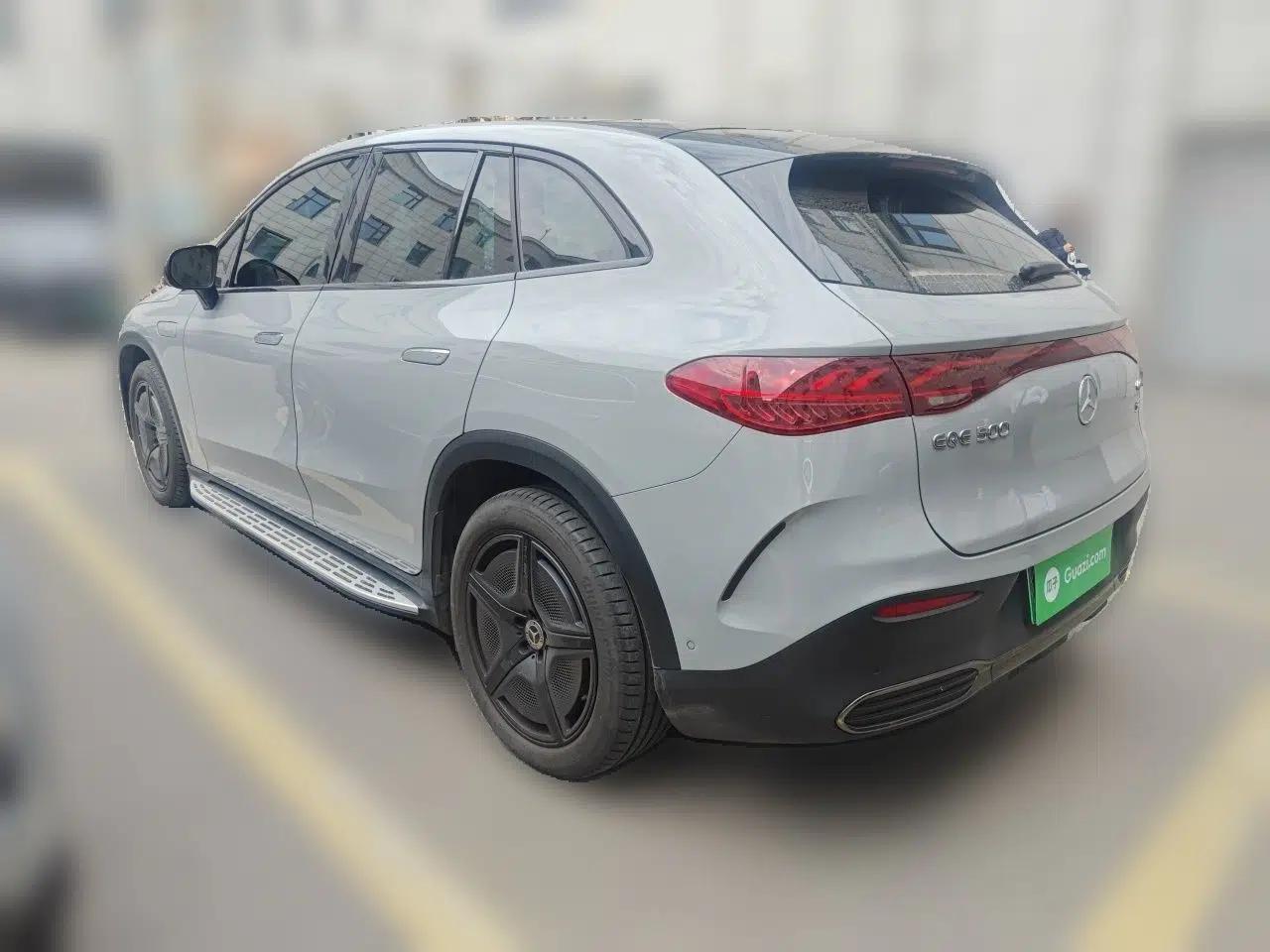 Mercedes-Benz EQE SUV 2023 500 4MATIC — миниатюра 4