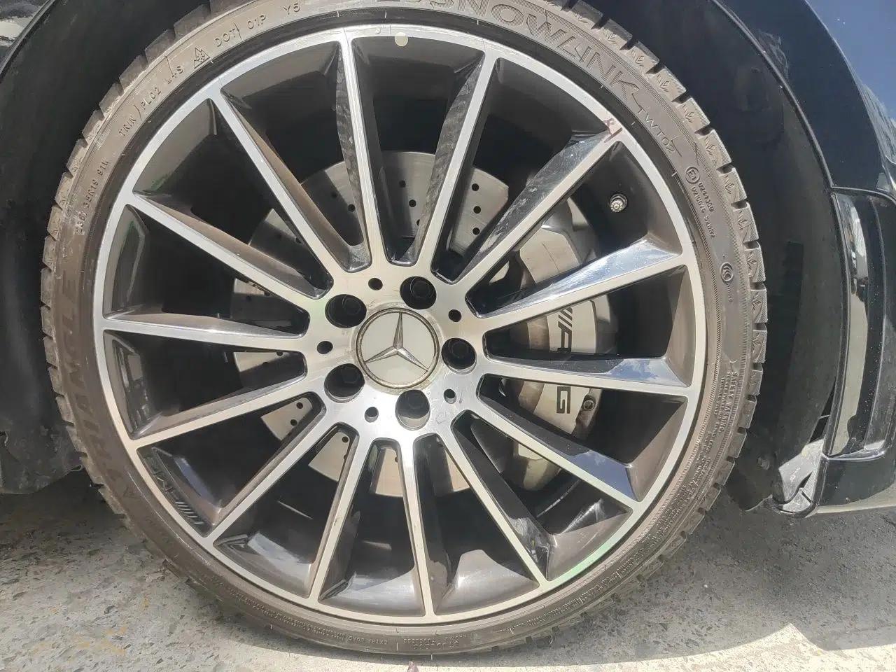 Mercedes-Benz A AMG 2020 AMG A 35 4MATIC — миниатюра 8
