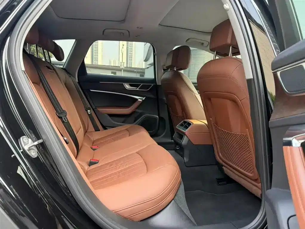 2020 Audi A6 allroad quattro Explorer 55 TFSI Premium Off-Road Model (Imported) — миниатюра 18