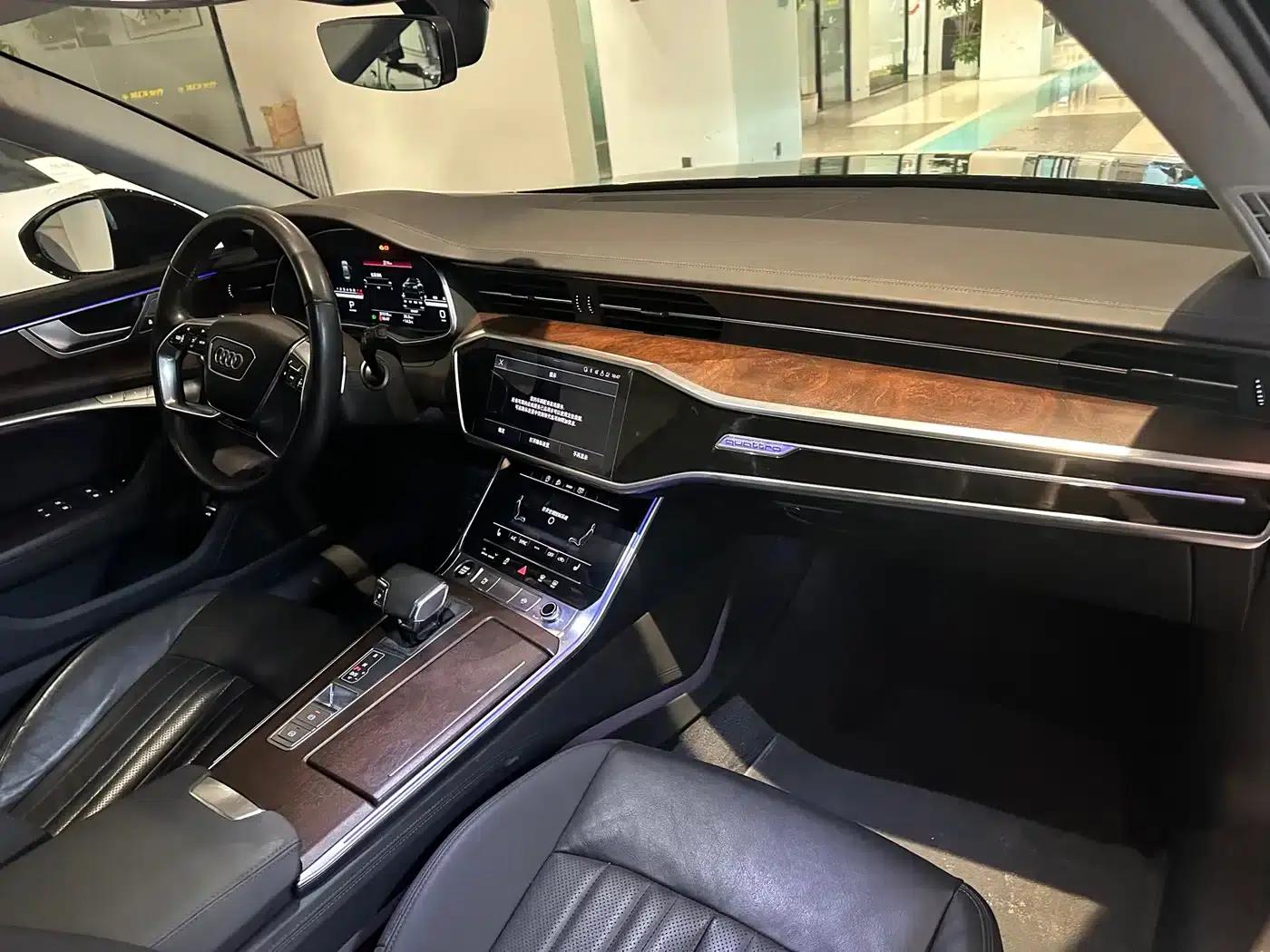 2021 Audi A6 allroad quattro Explorer 55 TFSI Premium Off-Road Model (Imported) — миниатюра 11