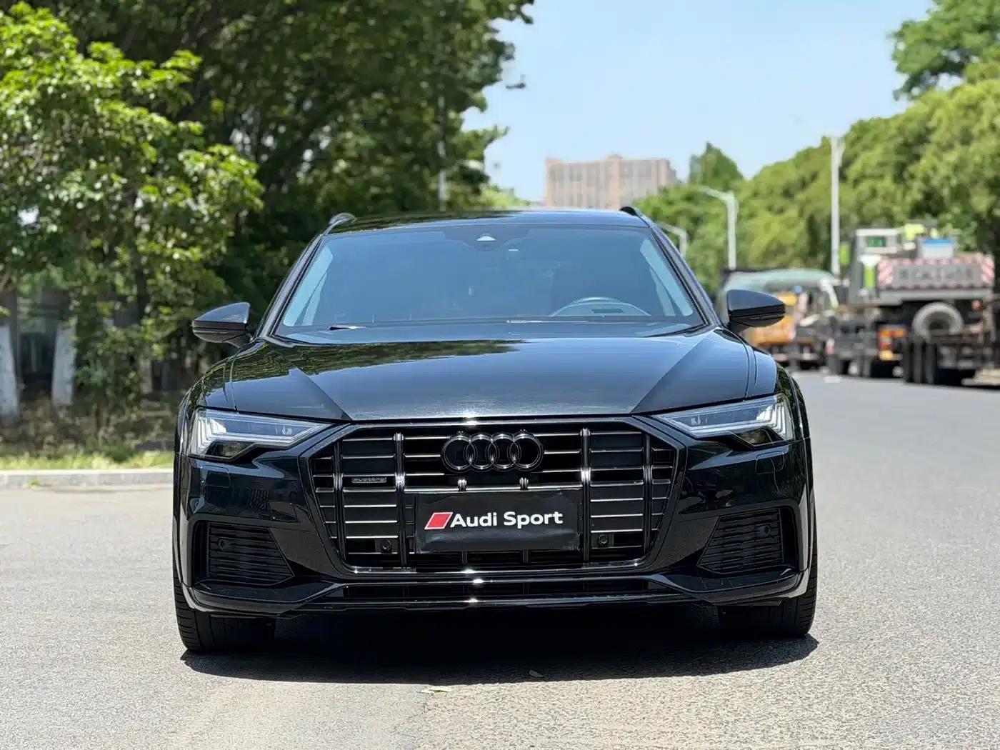 2020 Audi A6 allroad quattro Explorer 55 TFSI Premium Off-Road Model (Imported) — миниатюра 2