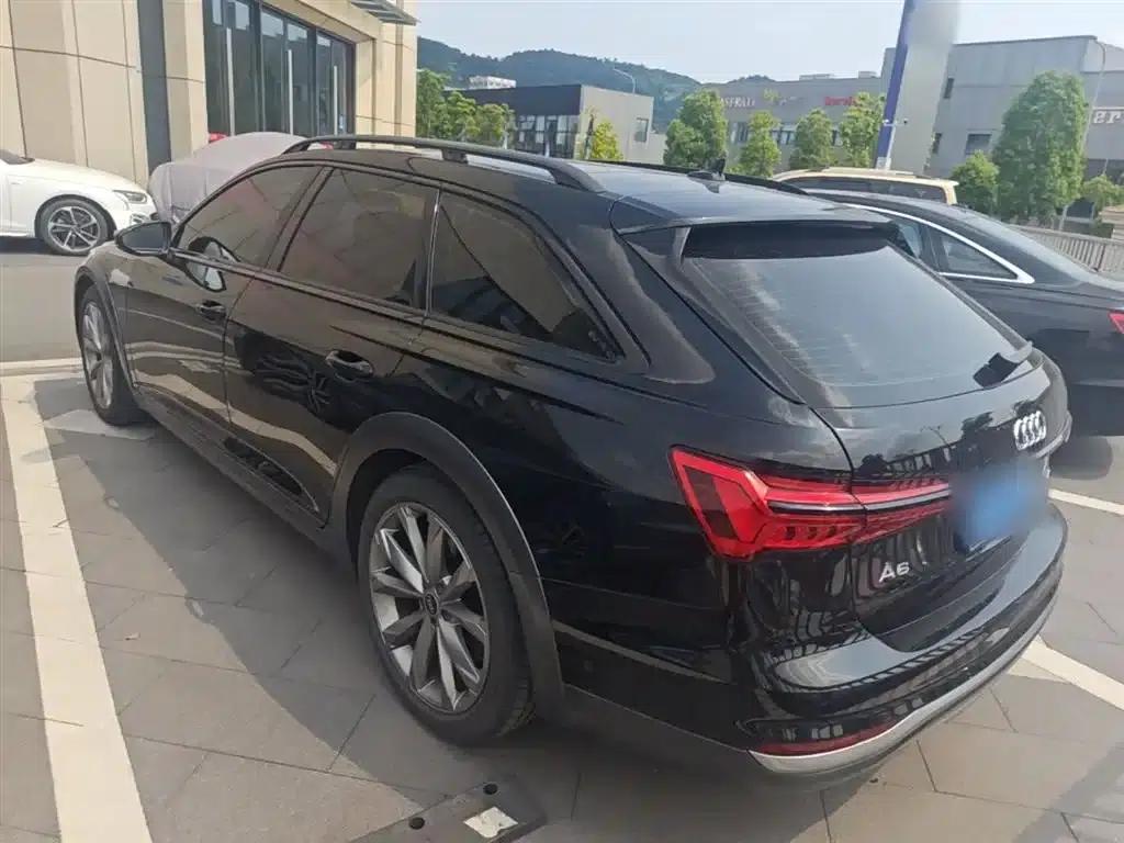 2024 Audi A6 (Imported) allroad quattro 55 TFSI Premium Off-Road Model — миниатюра 5