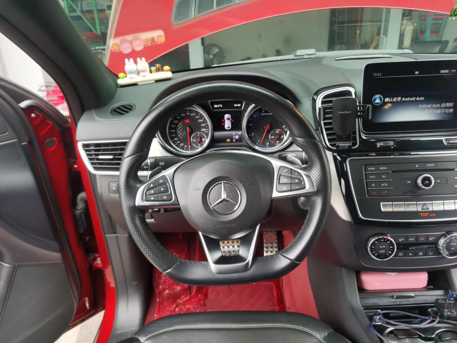 Mercedes-Benz GLE Coupe AMG 2017 AMG GLE 43 4MATIC Coupe SUV — миниатюра 11