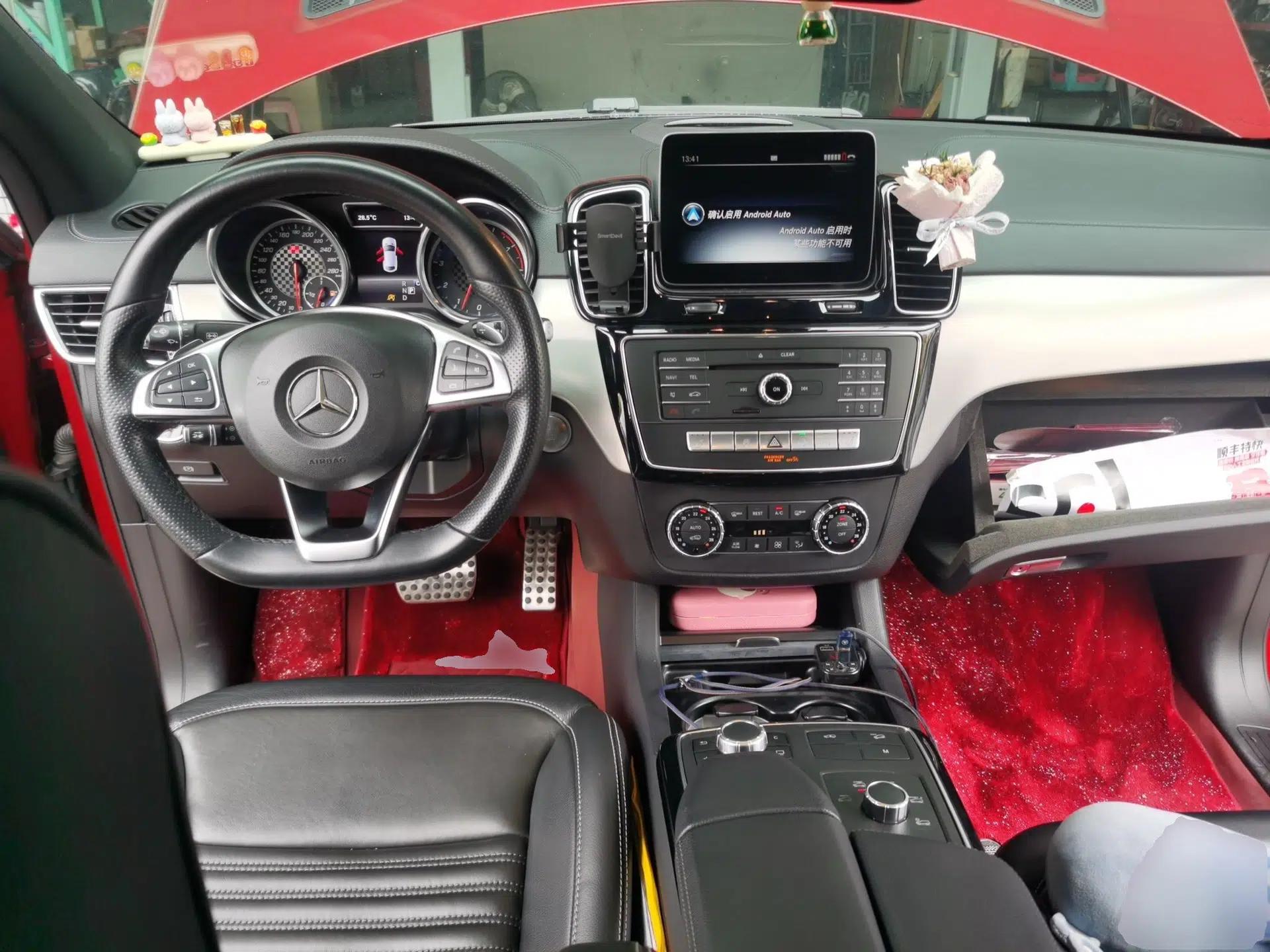 Mercedes-Benz GLE Coupe AMG 2017 AMG GLE 43 4MATIC Coupe SUV — миниатюра 10