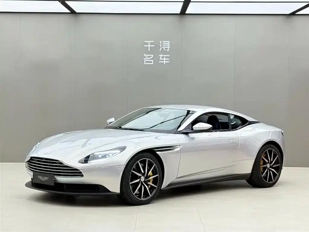 Aston Martin DB11 2019 4.0T V8 Coupe — миниатюра 1