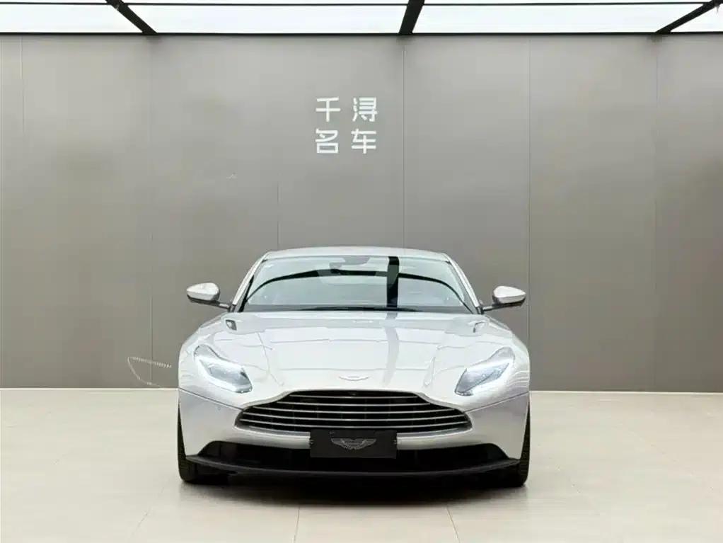 Aston Martin DB11 2019 4.0T V8 Coupe — миниатюра 2