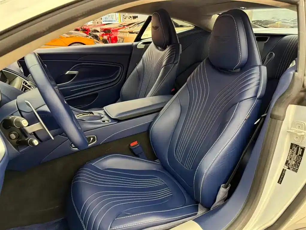 Aston Martin DB11 2019 4.0T V8 Coupe — миниатюра 5