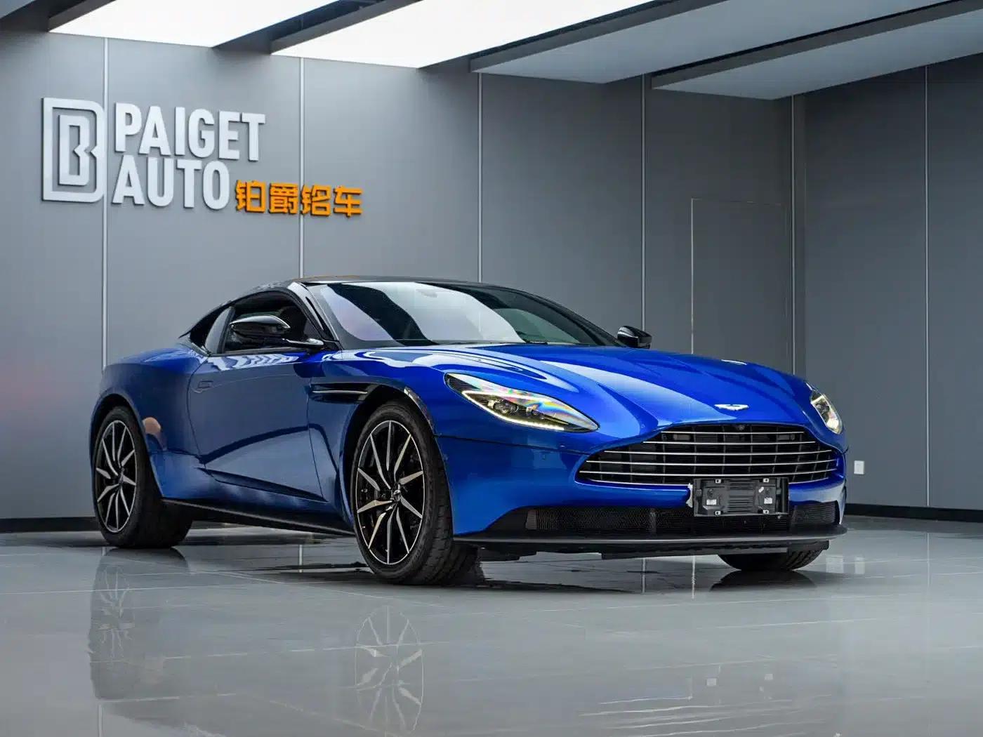 Aston Martin DB11 2022 4.0T V8 Coupe — миниатюра 3
