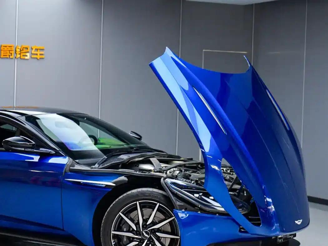 Aston Martin DB11 2022 4.0T V8 Coupe — миниатюра 7