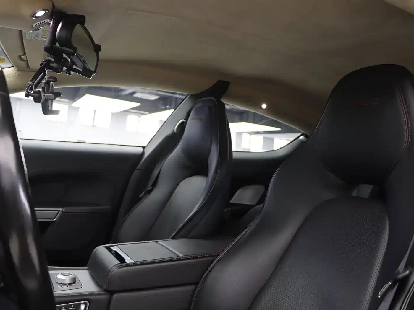 2010 Rapide 6.0L — миниатюра 19