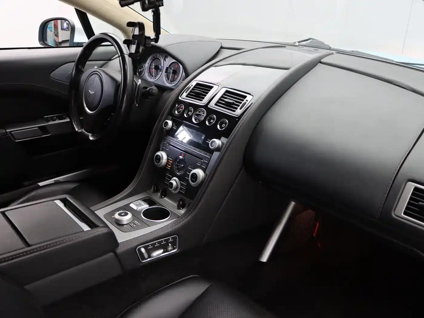 2010 Rapide 6.0L — миниатюра 24