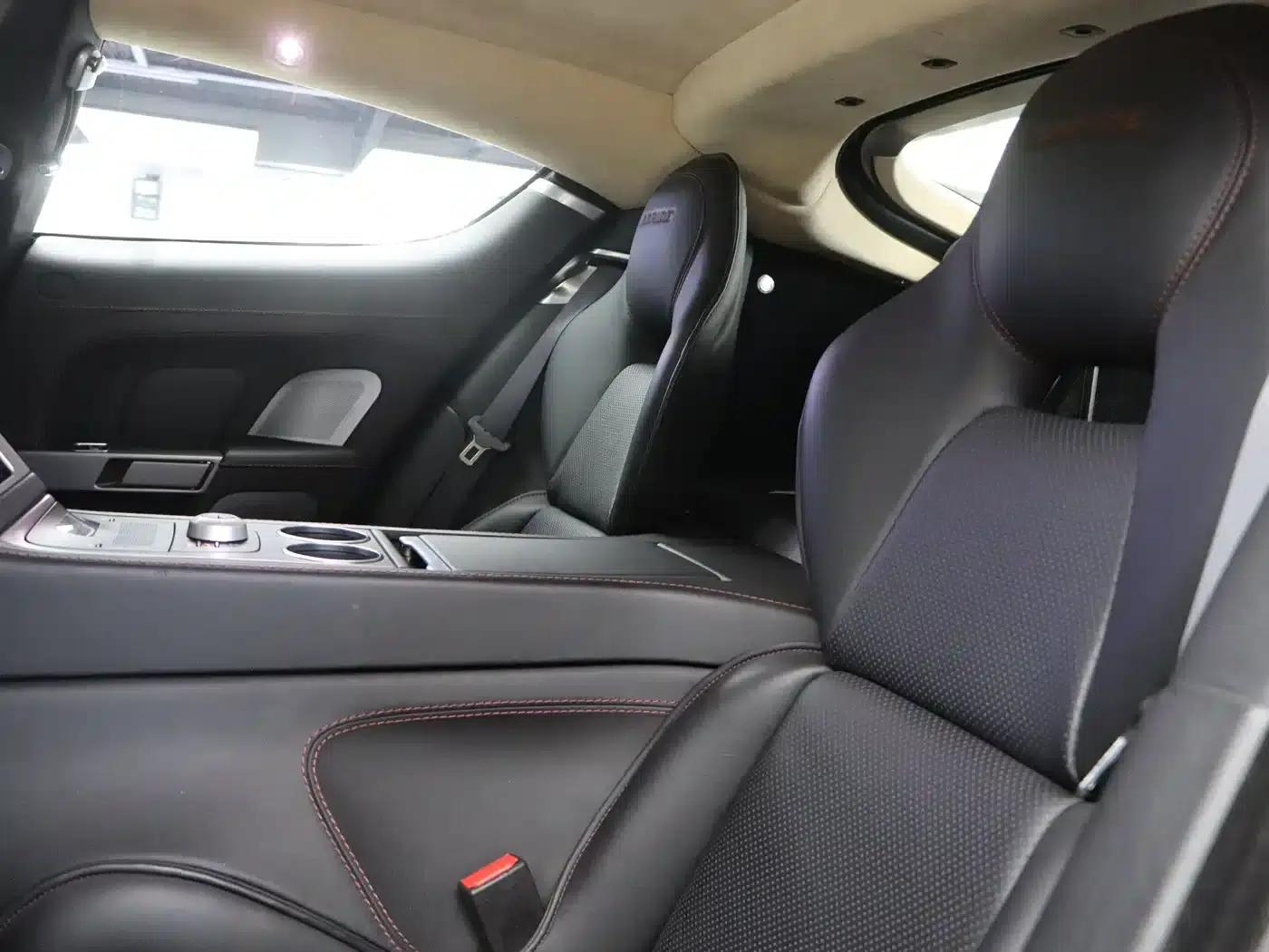 2010 Rapide 6.0L — миниатюра 32