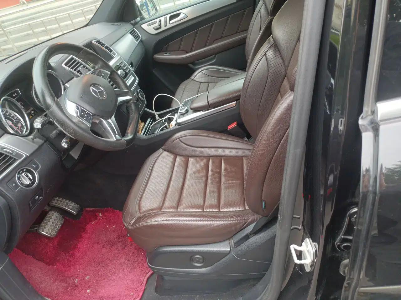 Mercedes-Benz M-Class AMG 2012 AMG ML 63 — миниатюра 16