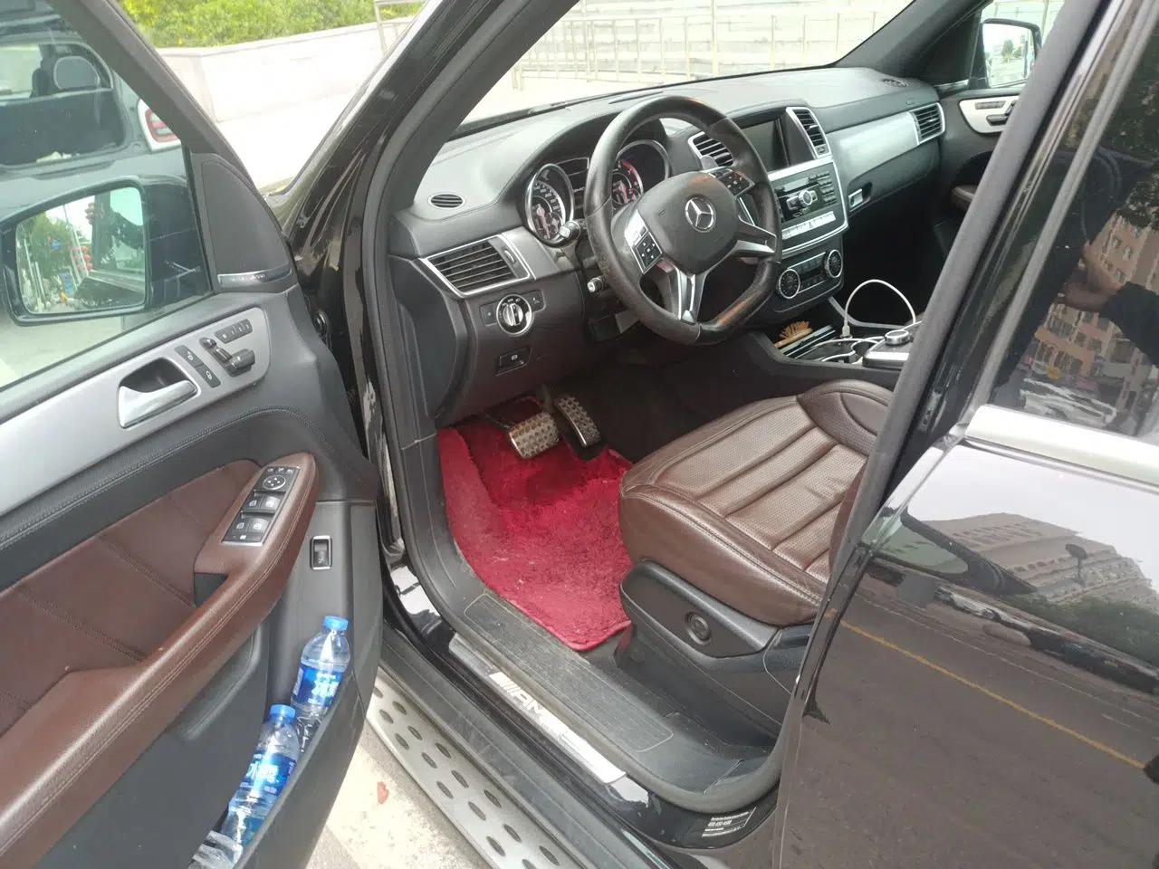 Mercedes-Benz M-Class AMG 2012 AMG ML 63 — миниатюра 17