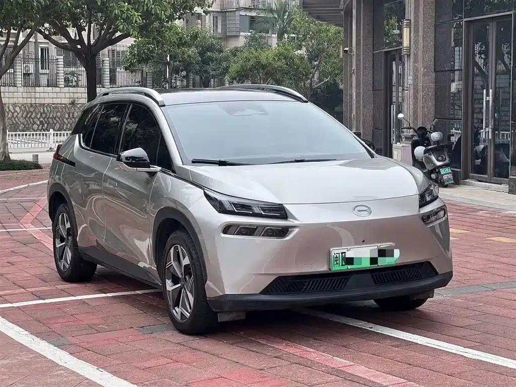 AION V 2022 Plus 70 Executive Edition Ternary Lithium Lithium — миниатюра 3