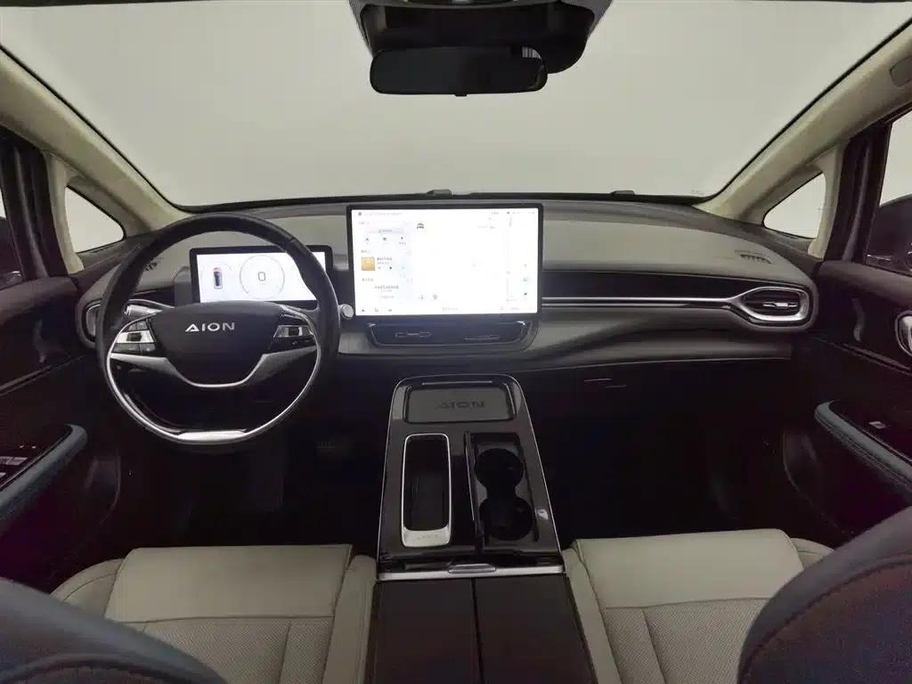 AION V 2023 Plus 70 Super Fast Charging Version (Ternary Lithium) — миниатюра 5