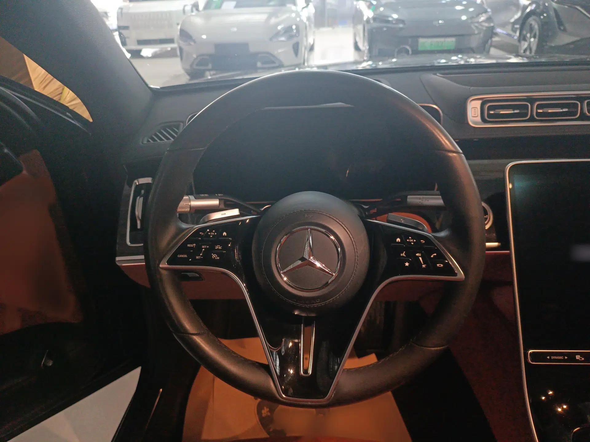 Mercedes-Benz S-Class New Energy 2023 S 450 e L Plug-in Hybrid Sedan — миниатюра 12