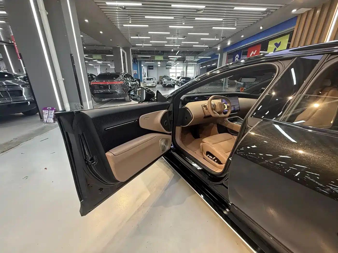 Avita 12 2026 Ultra All-Electric 4WD — миниатюра 7