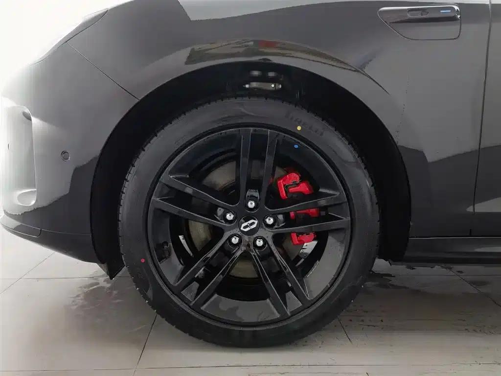 Wenjie M5 2025 Extended Range Ultra Rear-Wheel Drive Version — миниатюра 17