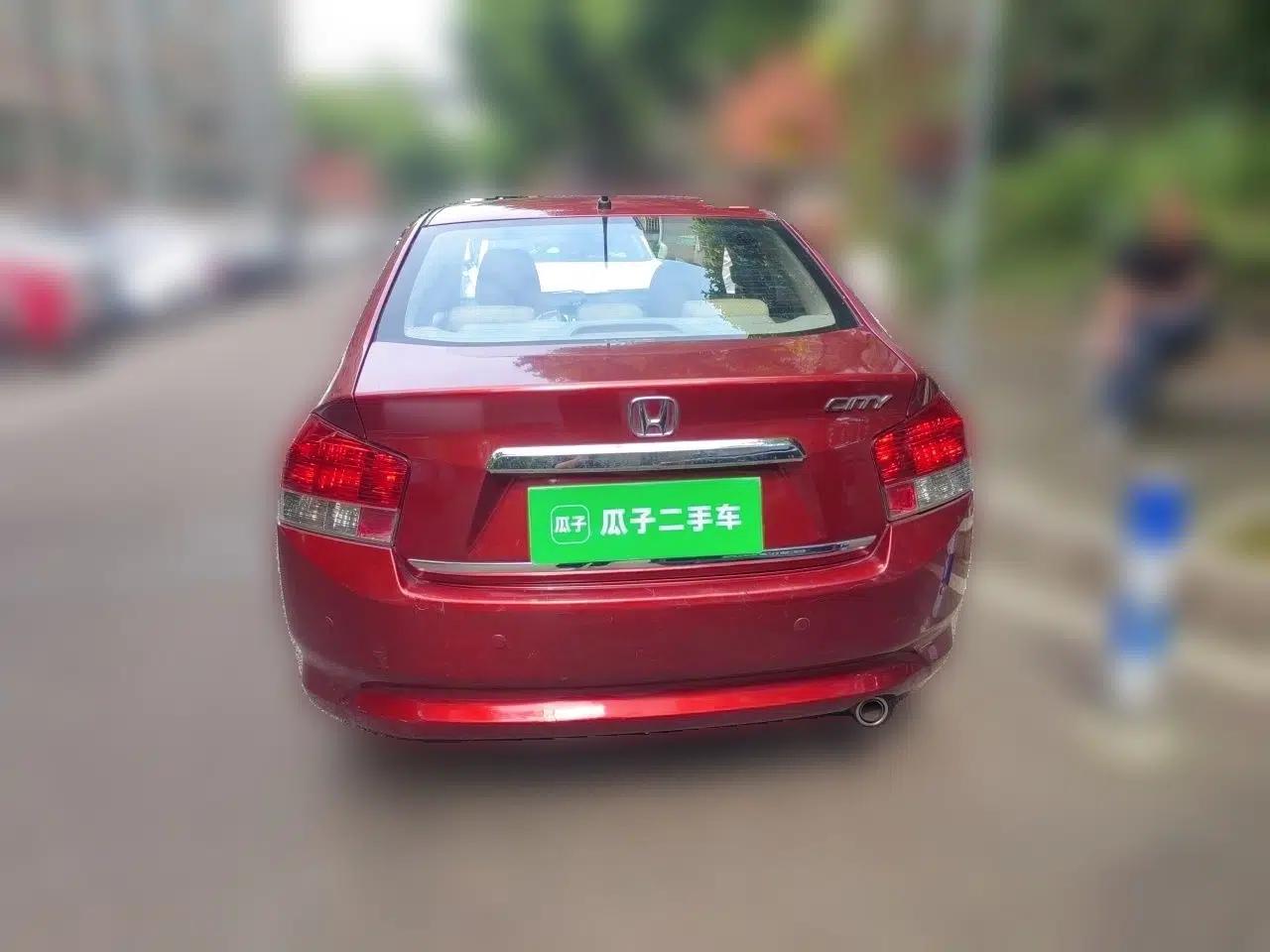 Honda City Classic 2011 1.5L Automatic Elite Edition — миниатюра 5