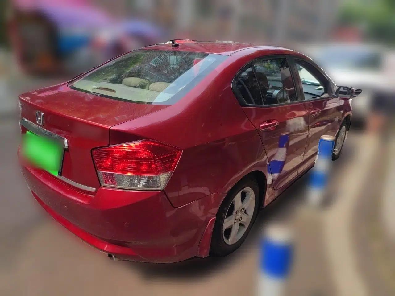 Honda City Classic 2011 1.5L Automatic Elite Edition — миниатюра 6