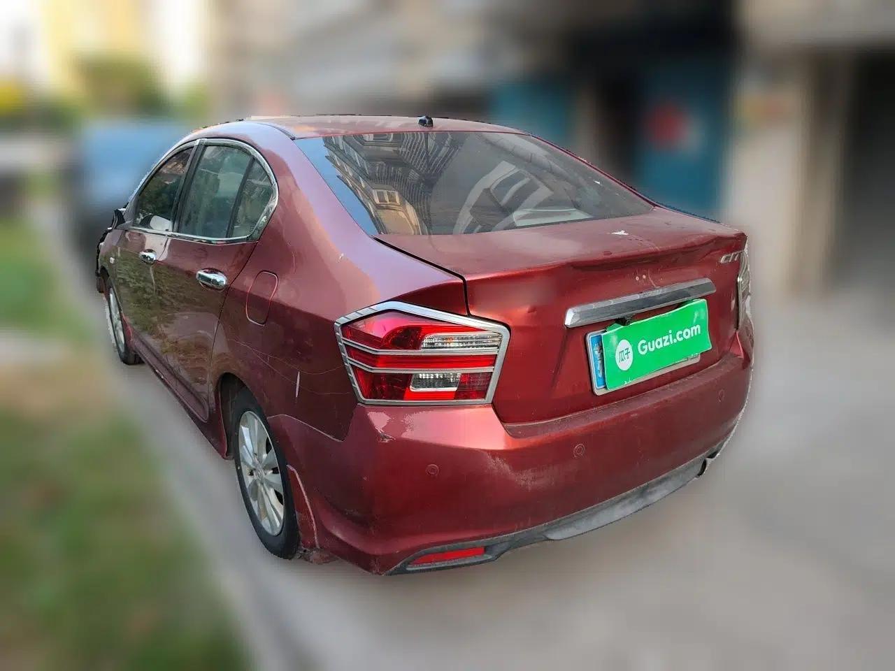 Honda City Classic 2011 1.5L Automatic Elite Edition — миниатюра 4