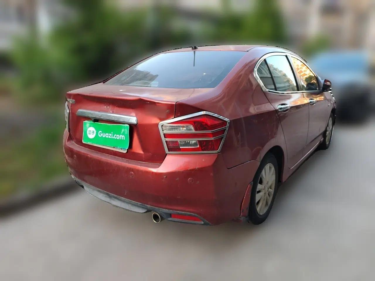 Honda City Classic 2011 1.5L Automatic Elite Edition — миниатюра 6