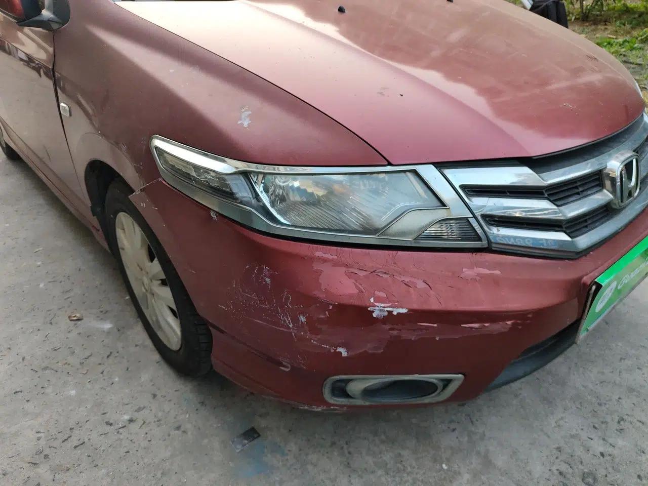 Honda City Classic 2011 1.5L Automatic Elite Edition — миниатюра 7