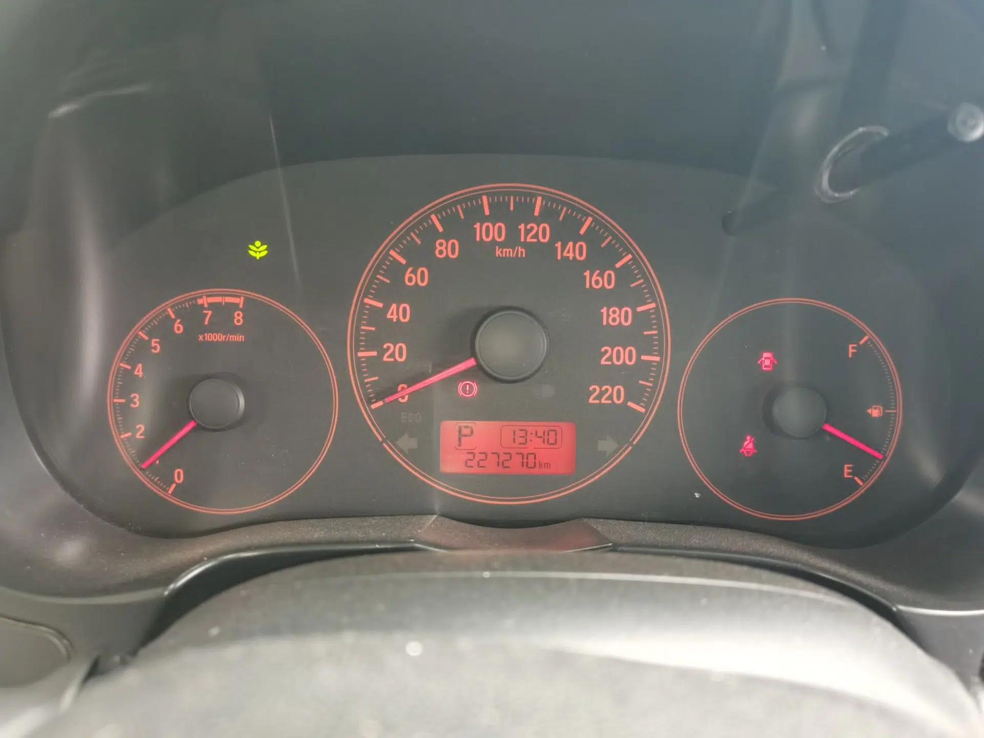 Honda City 2015 1.5L CVT Comfort Version — миниатюра 12