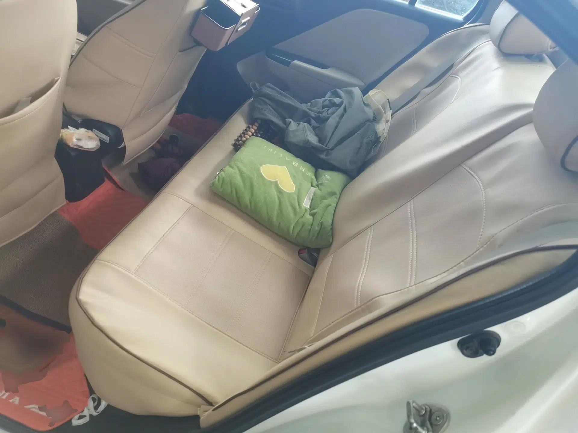Honda City 2015 1.5L CVT Comfort Version — миниатюра 18