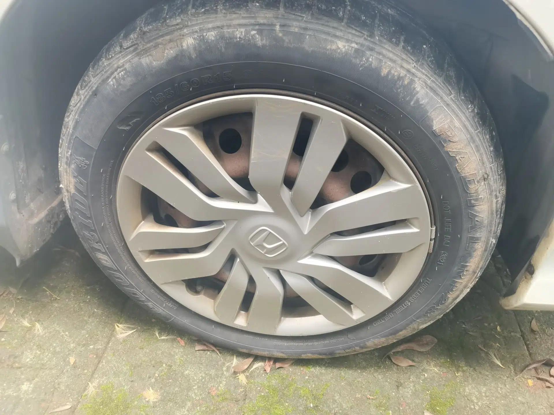 Honda City 2015 1.5L CVT Comfort Version — миниатюра 8
