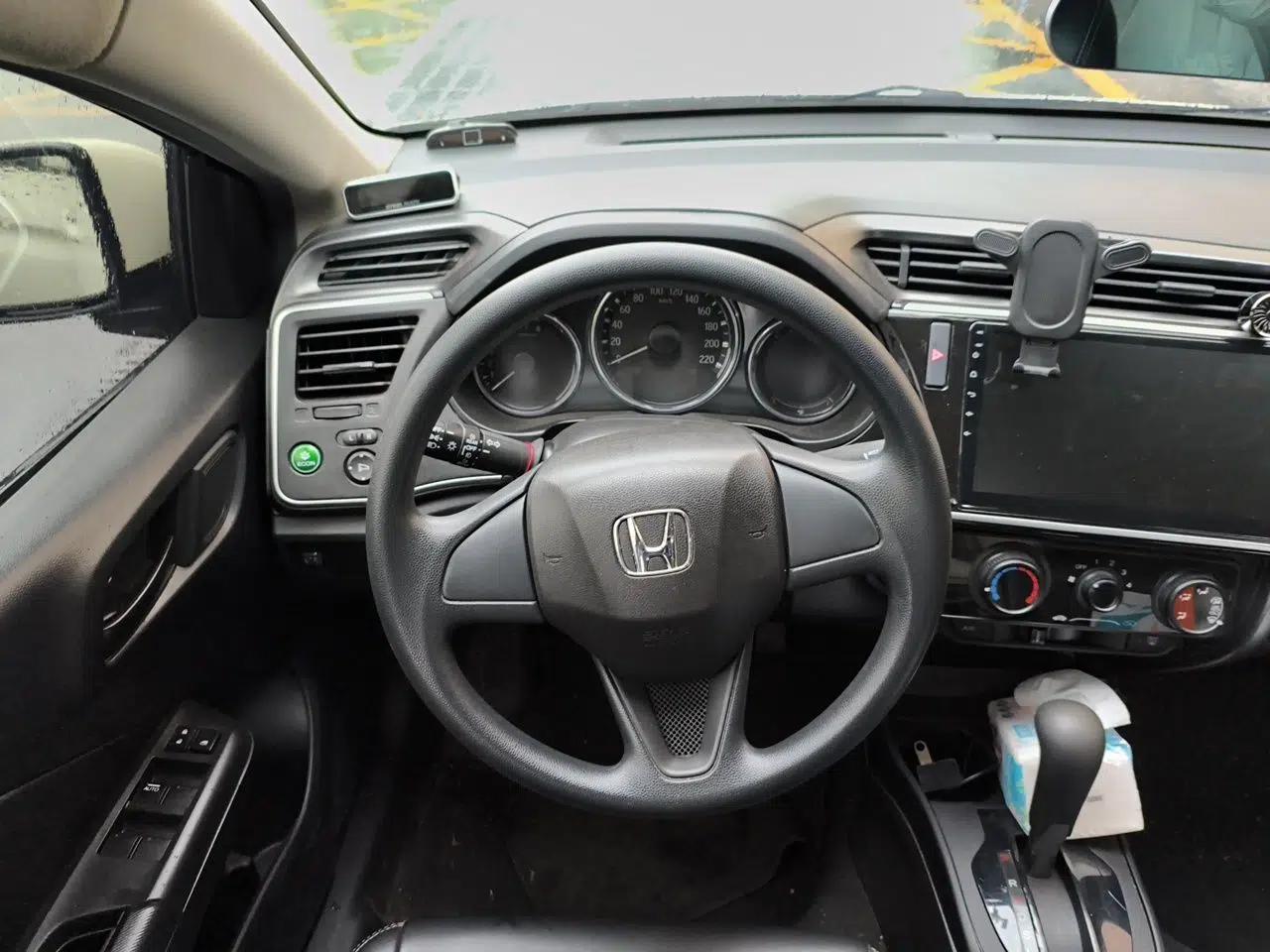 Honda City 2019 1.5L CVT Dynamic Edition — миниатюра 9