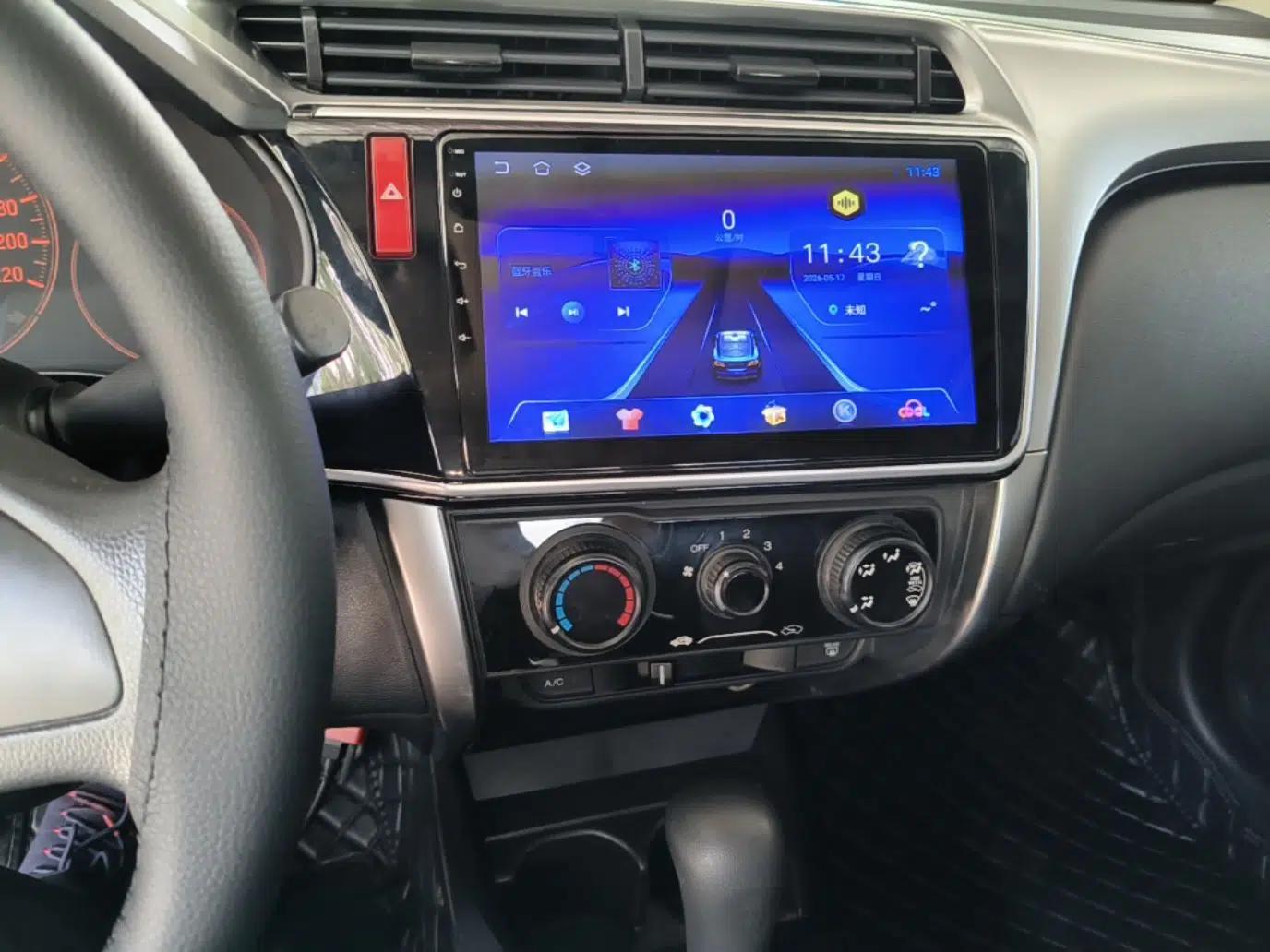 Honda City 2015 1.5L CVT Comfort Version — миниатюра 16