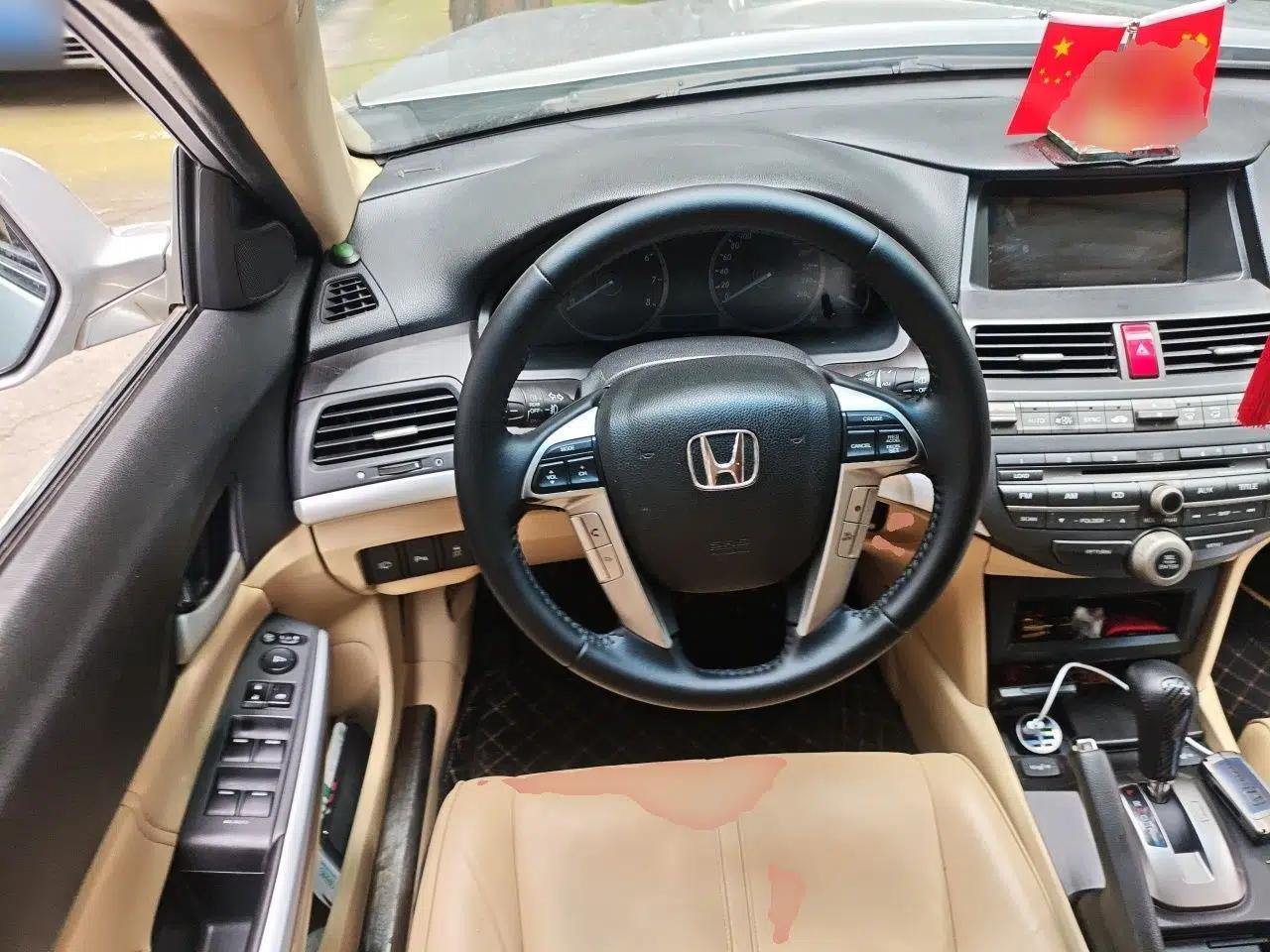 Honda Crosstour 2012 2.4L Prestige Edition — миниатюра 11