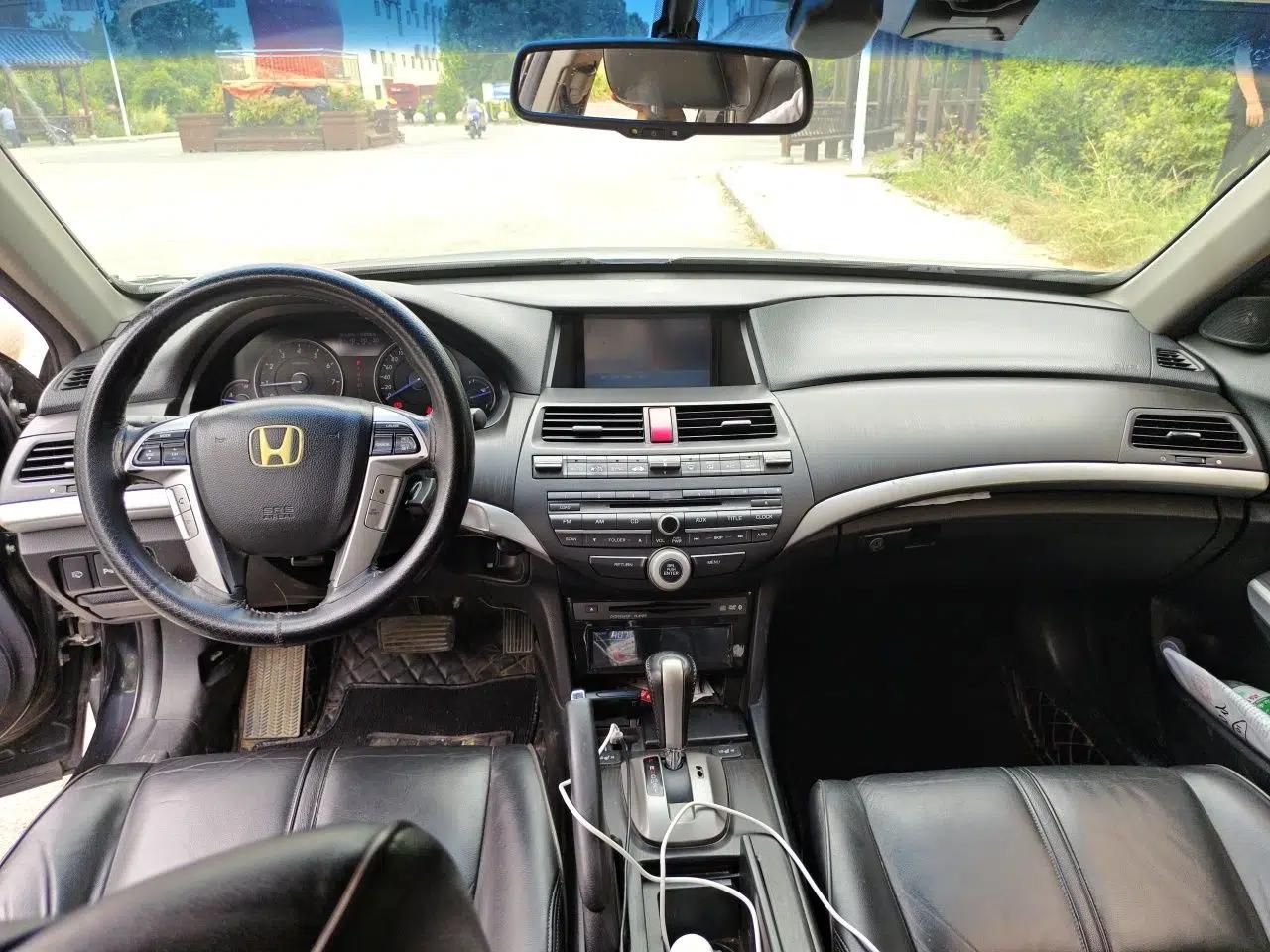 Honda Crosstour 2012 2.4L Prestige Edition — миниатюра 10