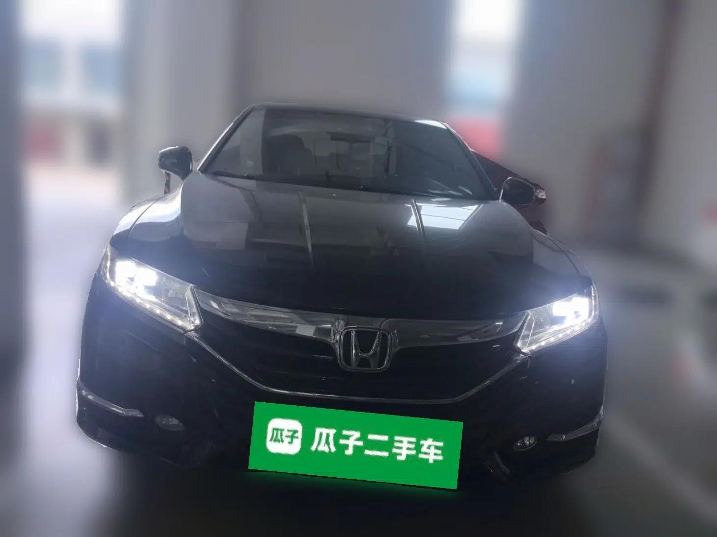 Honda Spirior 2015 2.4L Prestige Edition — миниатюра 2