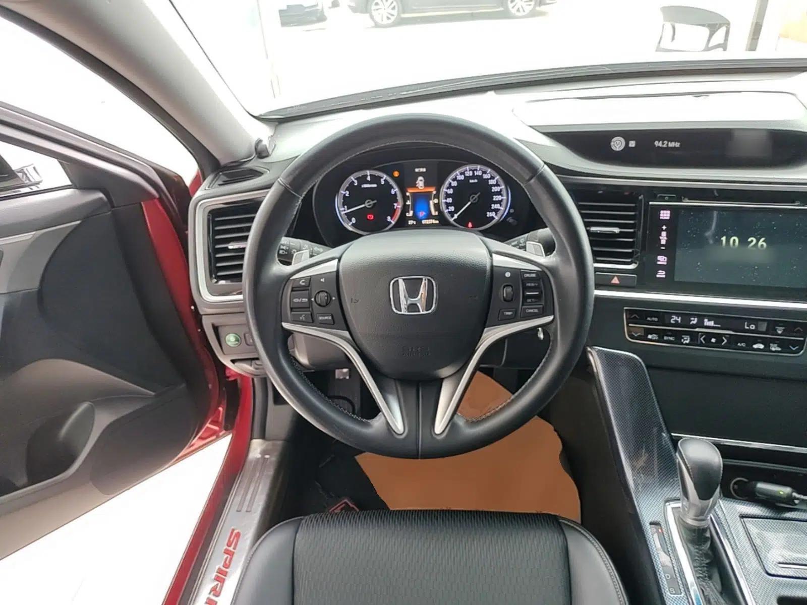 Honda Spirior 2015 2.0L Prestige Edition — миниатюра 14