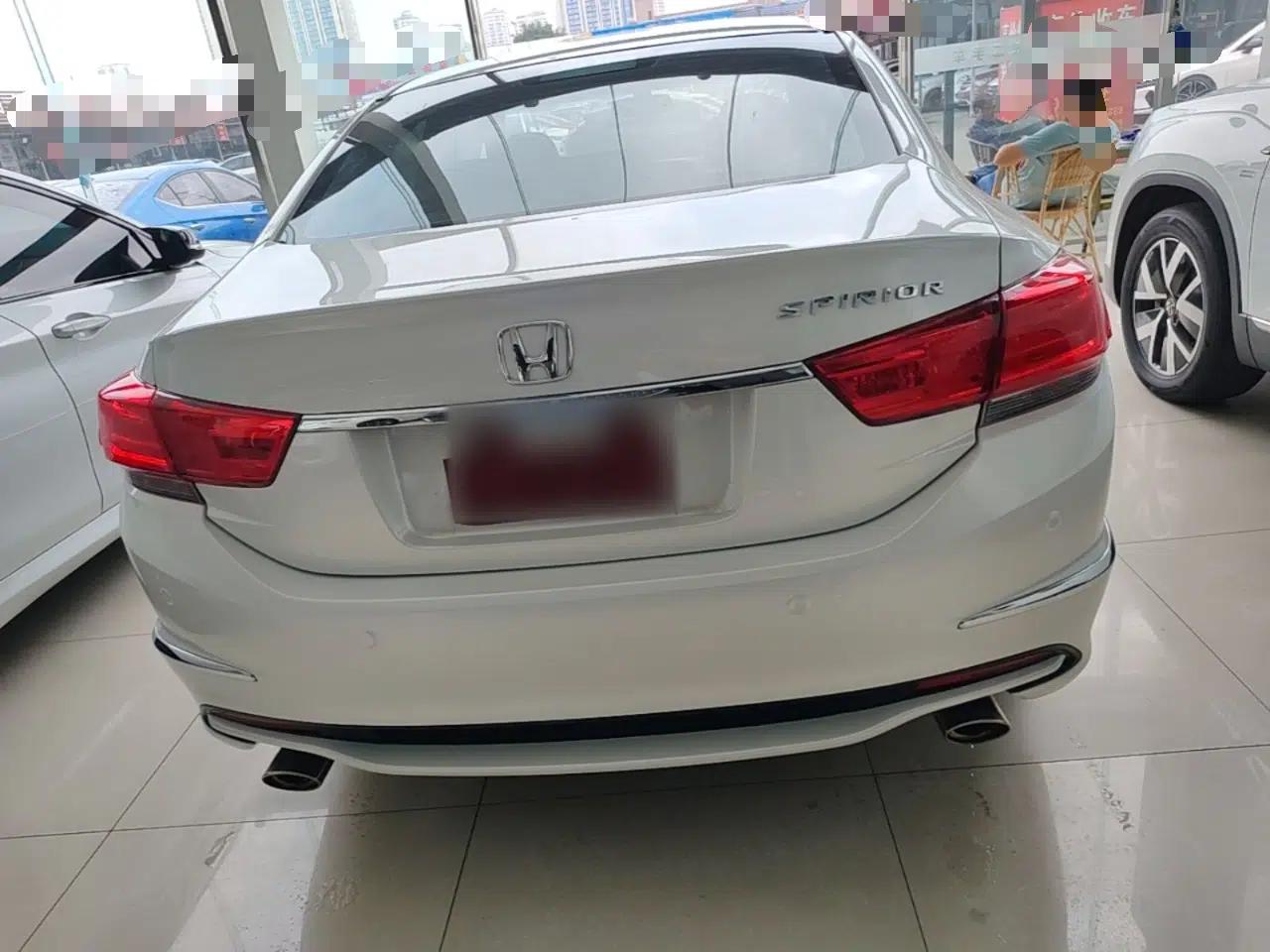 Honda Spirior 2015 2.0L Prestige Edition — миниатюра 5