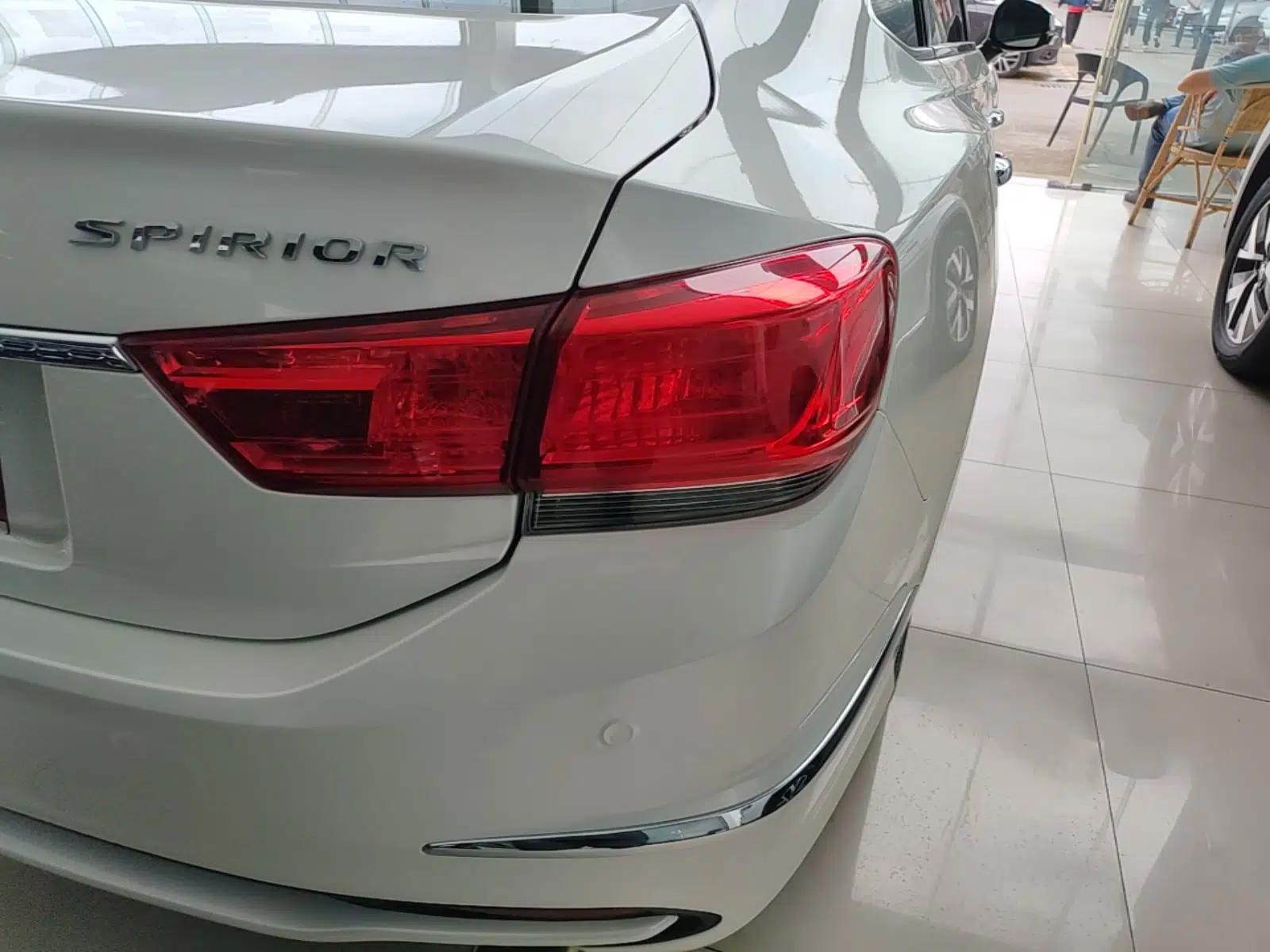 Honda Spirior 2015 2.0L Prestige Edition — миниатюра 7