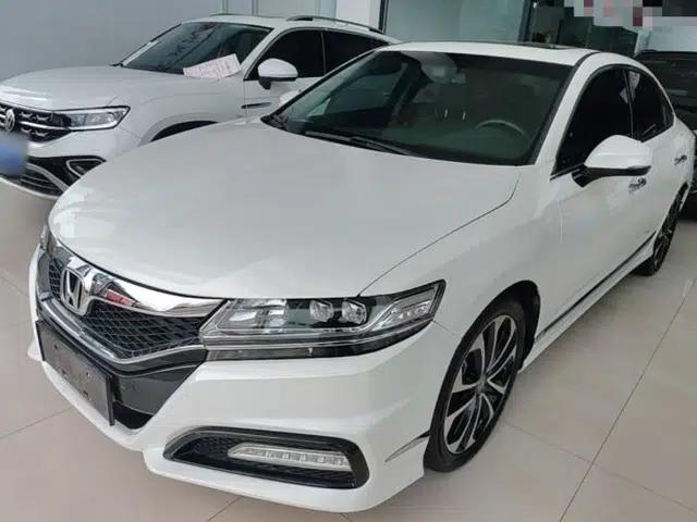 Honda Spirior 2015 2.0L Prestige Edition