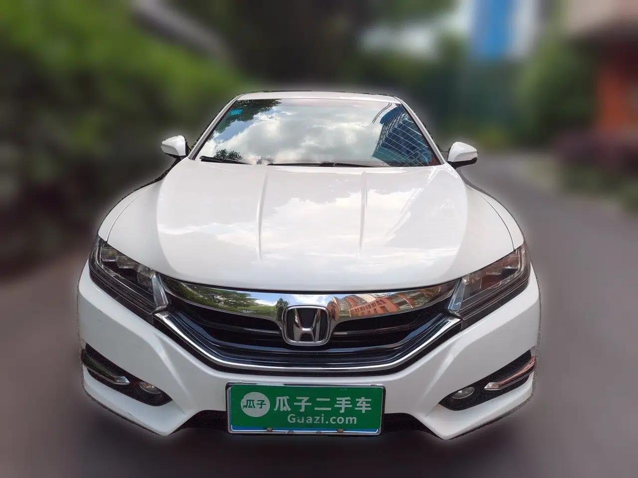 Honda Spirior 2015 2.0L Prestige Edition — миниатюра 2