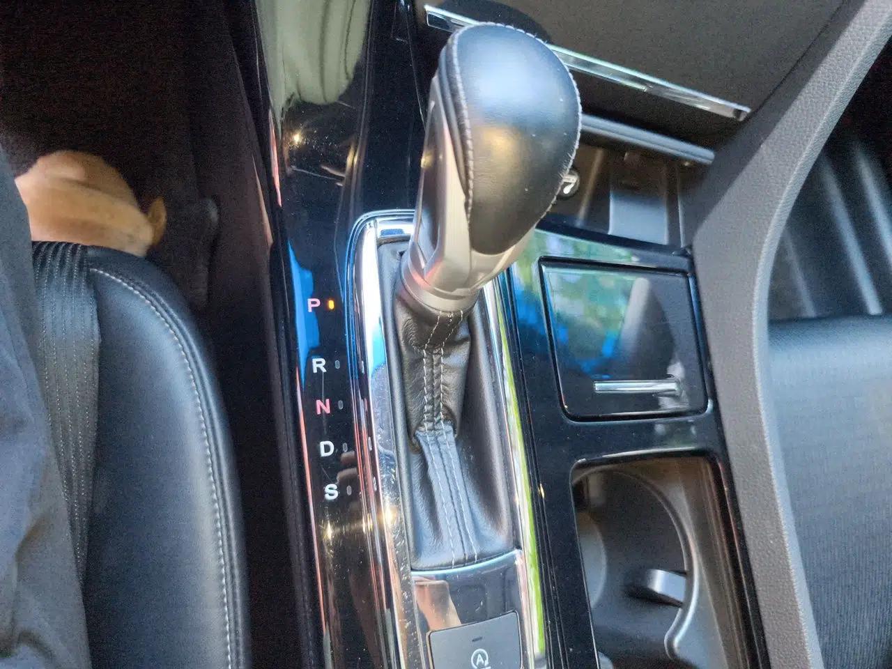 Honda Spirior 2015 2.0L Prestige Edition — миниатюра 15
