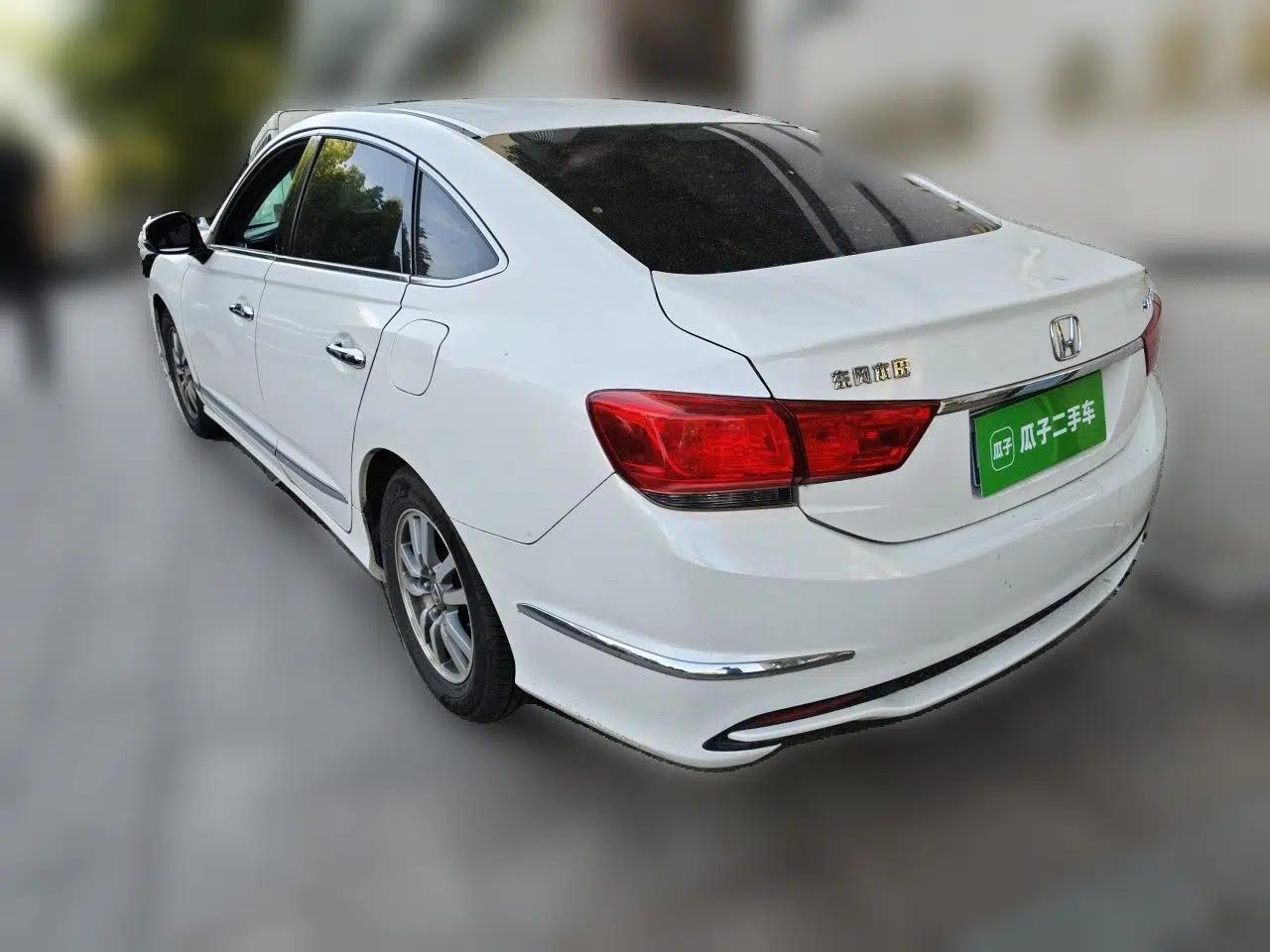 Honda Spirior 2017 2.0L Classic Edition — миниатюра 4