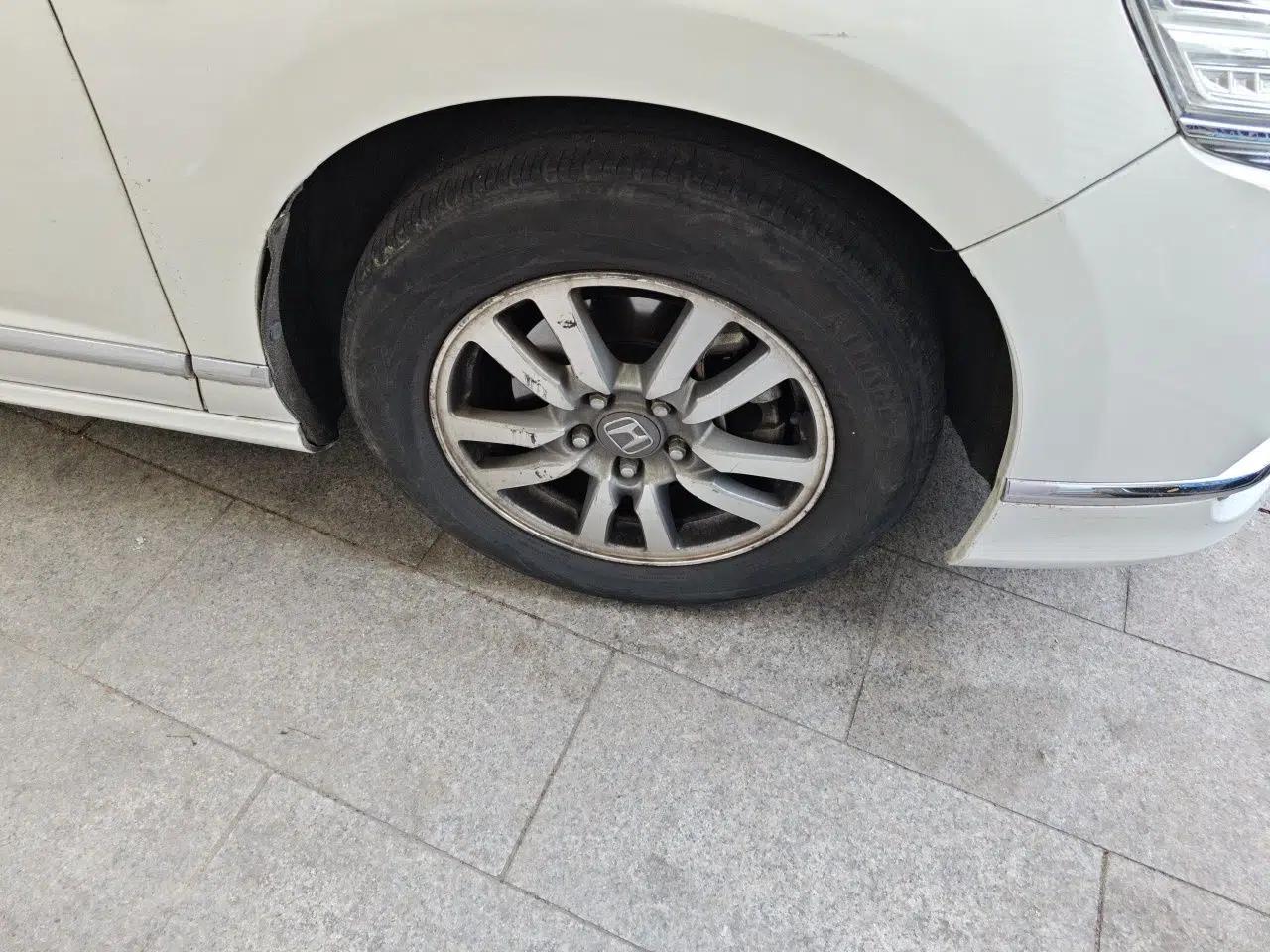Honda Spirior 2017 2.0L Classic Edition — миниатюра 8