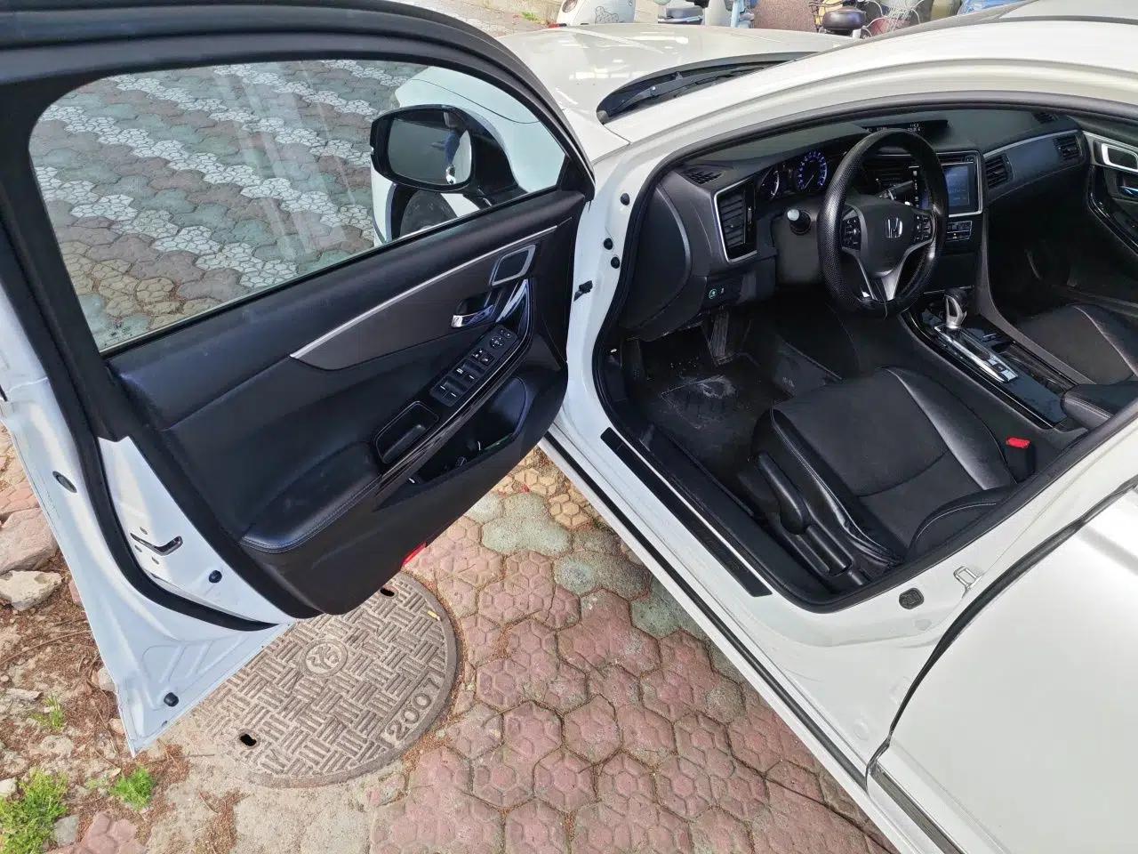 Honda Spirior 2017 2.0L Classic Edition — миниатюра 17