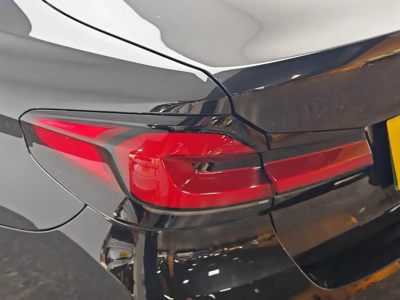 BMW 5 Series PHEV 2021 535Le Luxury Package — миниатюра 7
