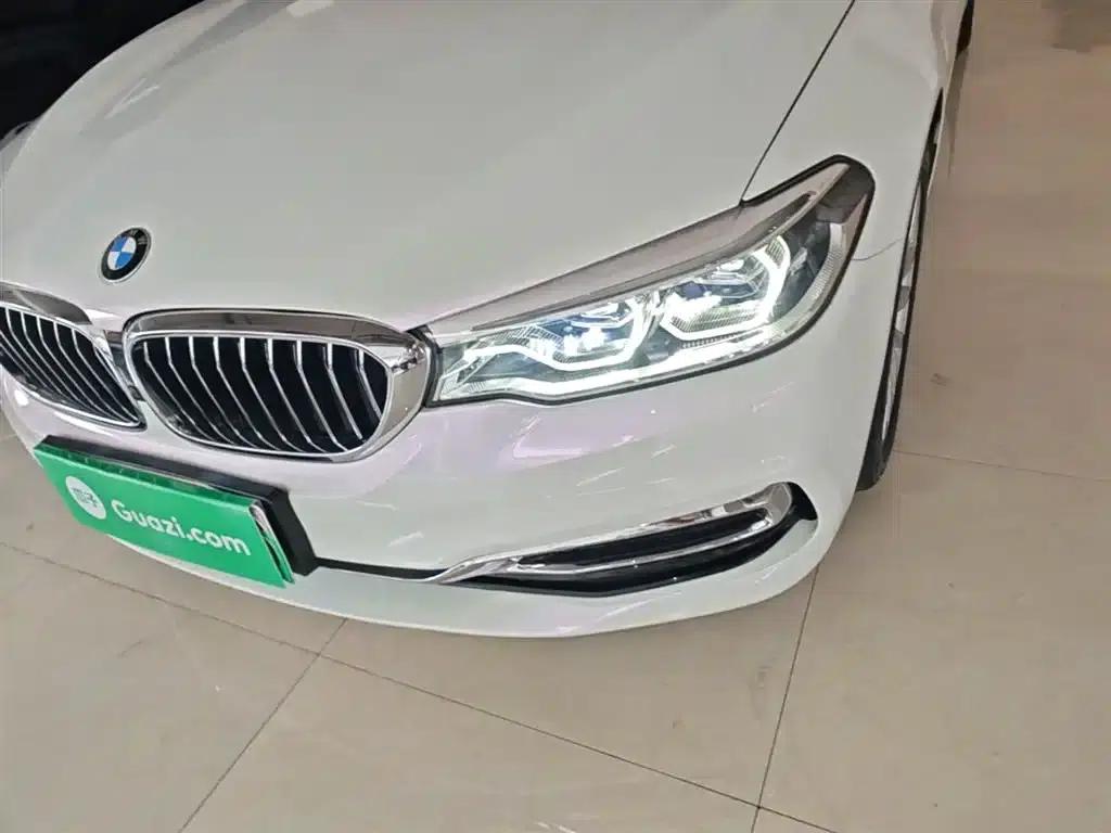 BMW 5 Series PHEV 2020 Mileage Upgrade Edition 530Le Pioneer Edition — миниатюра 24