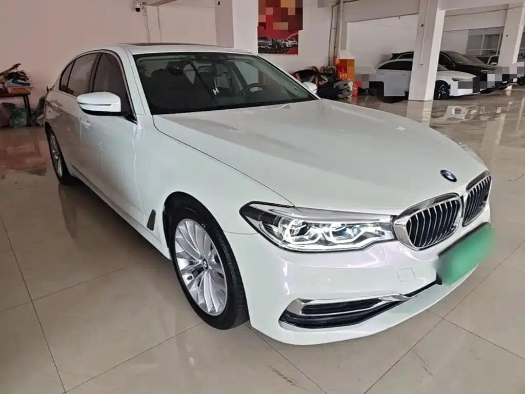 BMW 5 Series PHEV 2020 Mileage Upgrade Edition 530Le Pioneer Edition — миниатюра 4