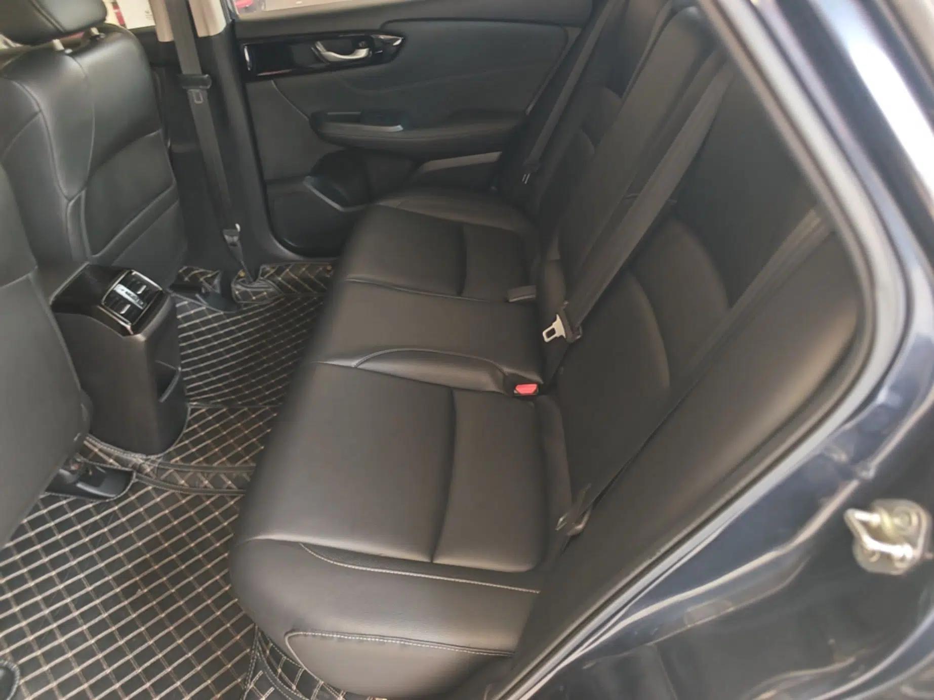 Honda Envix 2019 180TURBO CVT Enjoyment Edition China VI — миниатюра 20