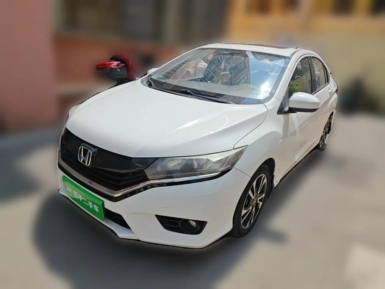 Honda Greiz 2016 1.5L CVT Luxury Edition — миниатюра 1